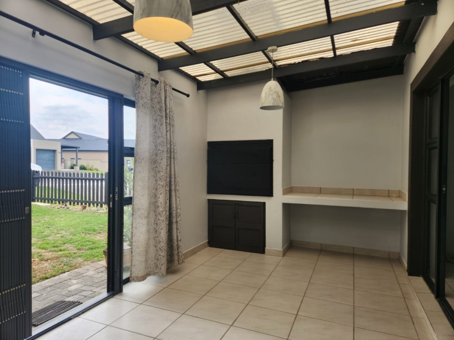 3 Bedroom Property for Sale in Blue Mountain Village Western Cape